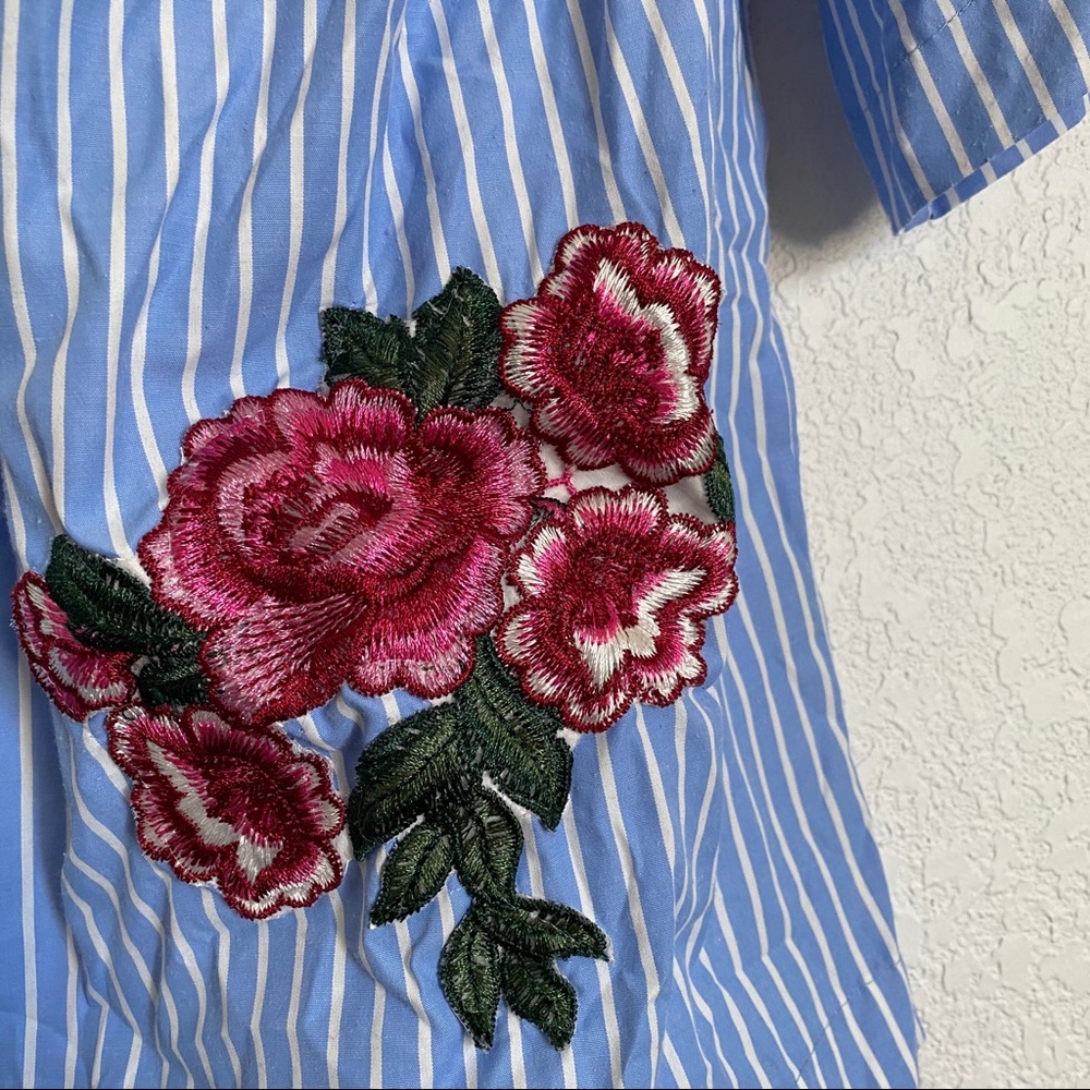 Beautiful off-the-shoulder top! - Picture 8 of 8
